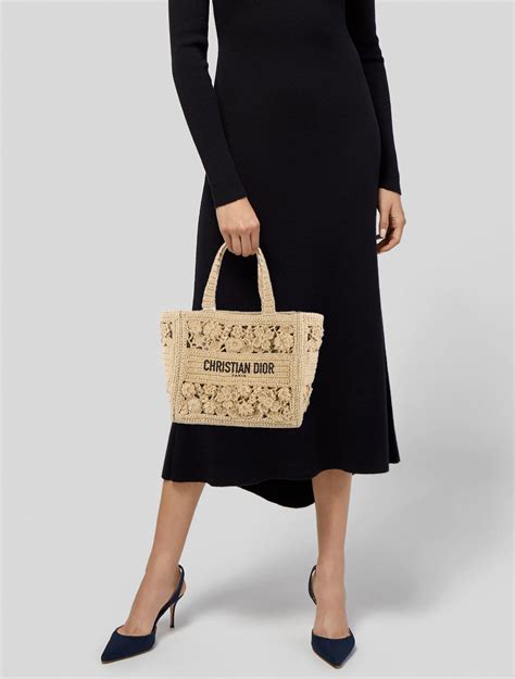 dior book tote 2023 raffia